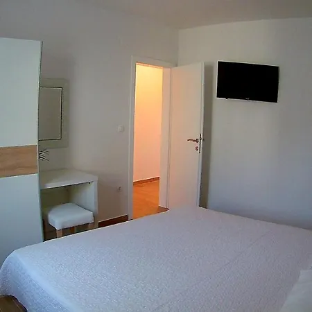 Apartamento With Parking Space Podaca, Makarska - 15475